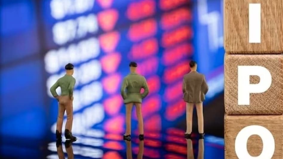 Half of the issue is reserved for qualified institutional bidders (QIBs), 15 per cent for non-institutional investors, and the remaining 35 per cent for retail investors. Half of the issue is reserved for qualified institutional bidders (QIBs), 15 per cent for non-institutional investors, and the remaining 35 per cent for retail investors.