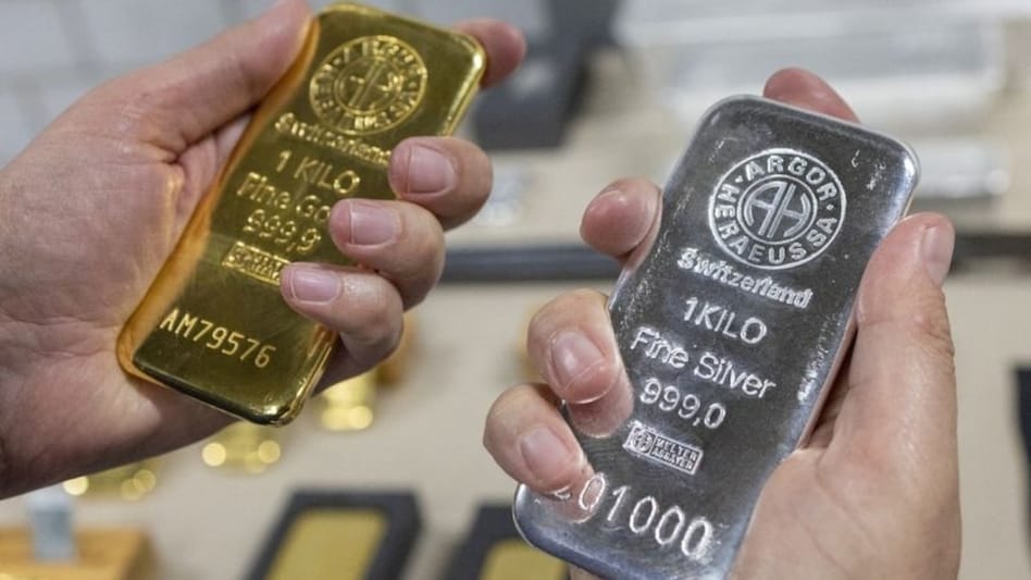 On the Multi Commodity Exchange (MCX), at last check, gold futures were trading 1.69% higher at Rs 1.47 lakh per 10 grams. On the Multi Commodity Exchange (MCX), at last check, gold futures were trading 1.69% higher at Rs 1.47 lakh per 10 grams.
