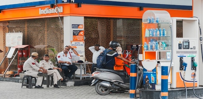 Petrol, diesel prices on March 26: Check rates across major cities Petrol, diesel prices on March 26: Check rates across major cities
