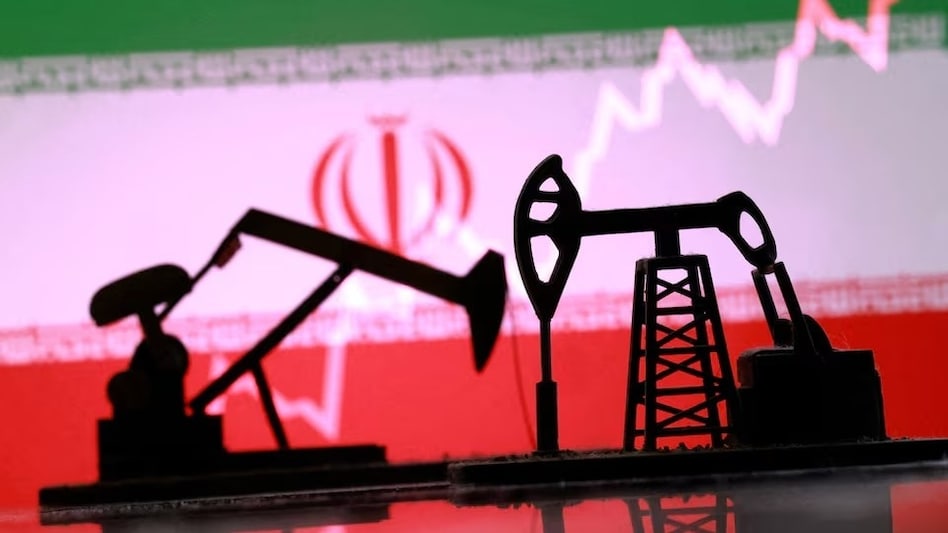 Oil prices rose on March 27 after two Chinese vessels were prevented from transiting the Strait, signalling that Iran continues to restrict movement through the critical sea route. Oil prices rose on March 27 after two Chinese vessels were prevented from transiting the Strait, signalling that Iran continues to restrict movement through the critical sea route.