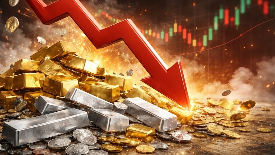 Silver ETFs fell up to 5% and gold ETFs dropped around 2–2.5%, even as MCX gold and silver futures traded higher. Silver ETFs fell up to 5% and gold ETFs dropped around 2–2.5%, even as MCX gold and silver futures traded higher.