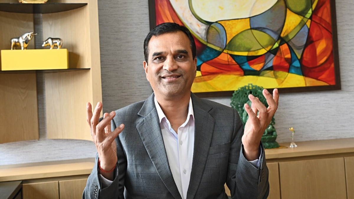 Madhu Kela said one needs not overextend his size. Kela said he is not leveraged at all.