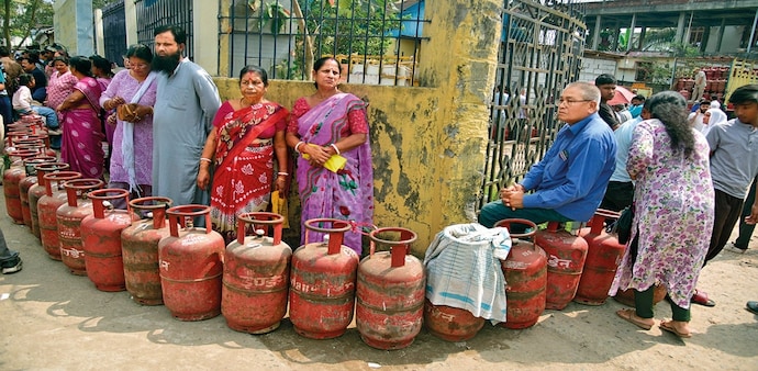 Officials stressed that nearly two months of assured supply is available regardless of global developments, calling reports of depleted reserves misleading. (Photo: AFP) Officials stressed that nearly two months of assured supply is available regardless of global developments, calling reports of depleted reserves misleading. (Photo: AFP)