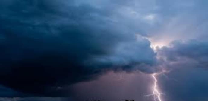 IMD forecasts heavy rain, hail and gusty winds in several states till April 3 IMD forecasts heavy rain, hail and gusty winds in several states till April 3