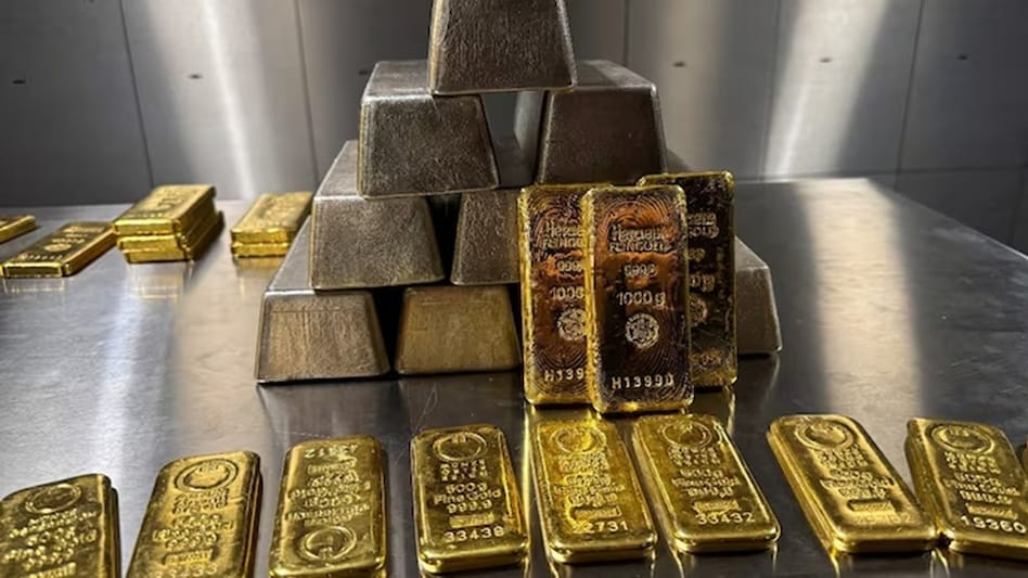 According to him, investors should maintain a longer investment horizon to benefit from precious metals. According to him, investors should maintain a longer investment horizon to benefit from precious metals.