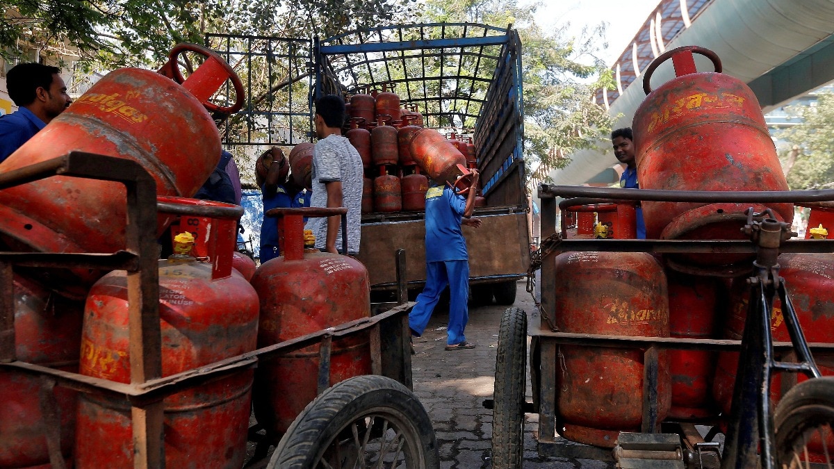 LPG, CNG, PNG prices on April 2: Check latest rates in Delhi, Mumbai, other major cities
