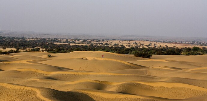 Thar desert is powering India as Strait of Hormuz operations remain disrupted Thar desert is powering India as Strait of Hormuz operations remain disrupted