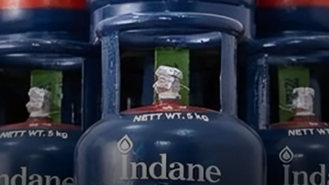 5-kg 'Chotu' LPG cylinders now available across-the-counter: Government ensures steady supply