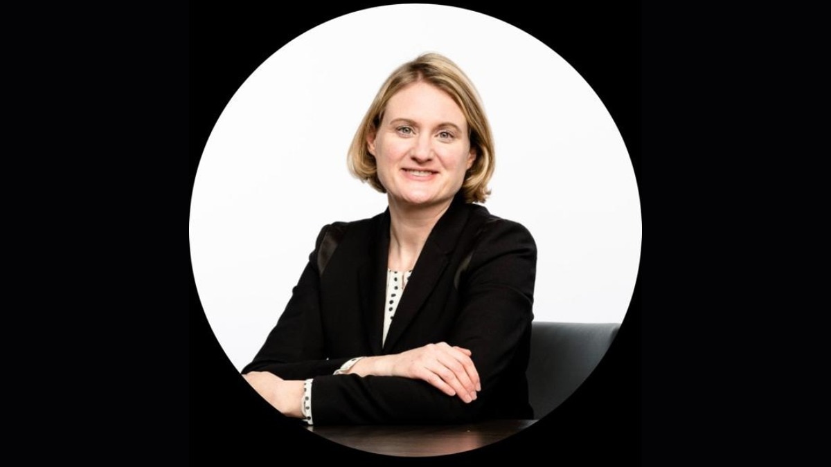Hilary Maxson, CFO, Oracle.