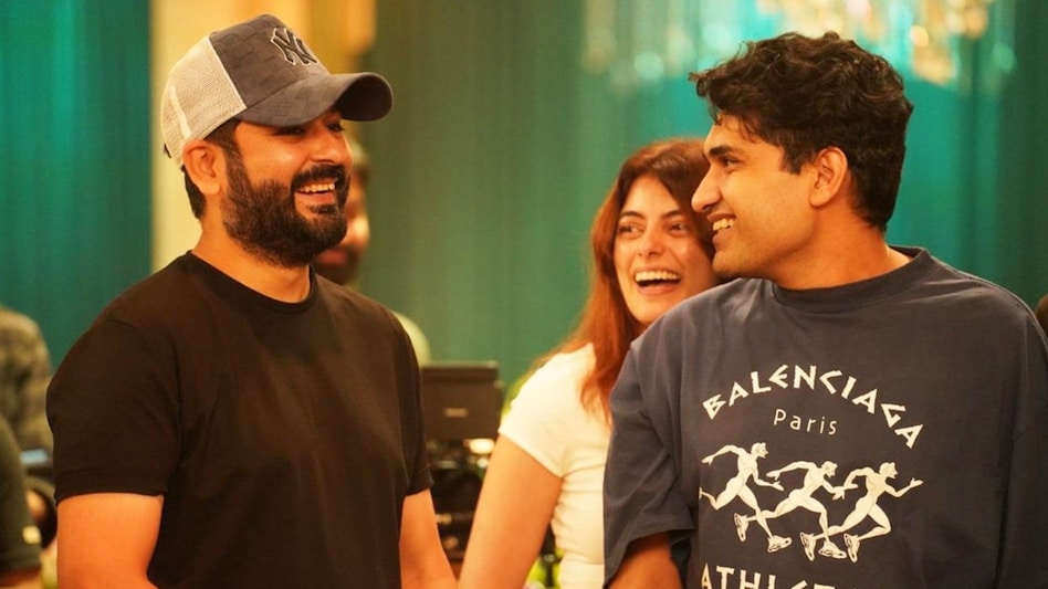 Calling it "shared madness," he said that Sachdev composed the albums for both parts of the film in record time. Calling it "shared madness," he said that Sachdev composed the albums for both parts of the film in record time.