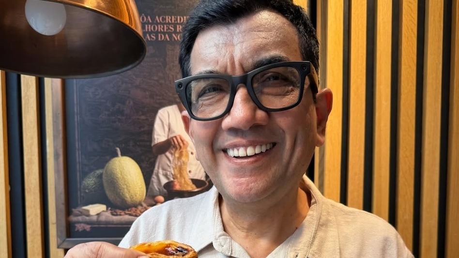 The renowned chef, who has been instrumental in transforming Indian cuisine on the global stage, explained his deep connection to the chef’s uniform. The renowned chef, who has been instrumental in transforming Indian cuisine on the global stage, explained his deep connection to the chef’s uniform.