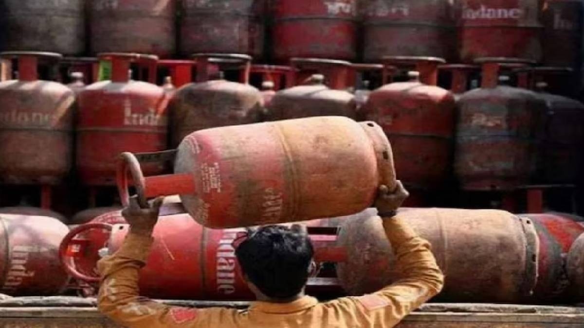 Ghaziabad: LPG supply expands with 5 kg cylinders rollout for workers, low-income homes