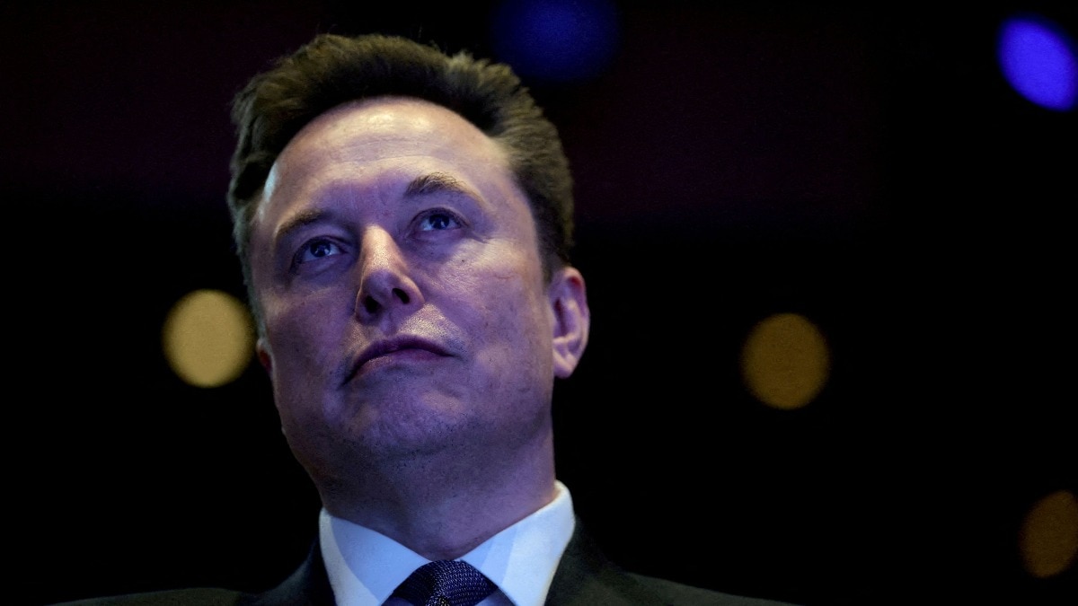 Elon Musk has an idea on how to deal with AI replacing employees