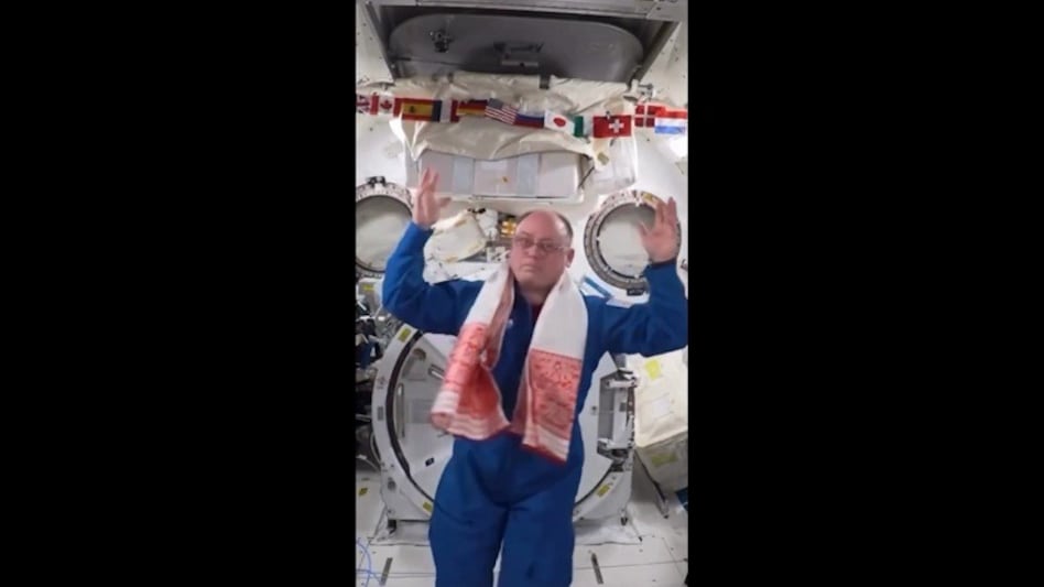 The video quickly gained traction on social media, with users praising both the astronaut’s enthusiasm and the growing global footprint of Indian traditions. The video quickly gained traction on social media, with users praising both the astronaut’s enthusiasm and the growing global footprint of Indian traditions.