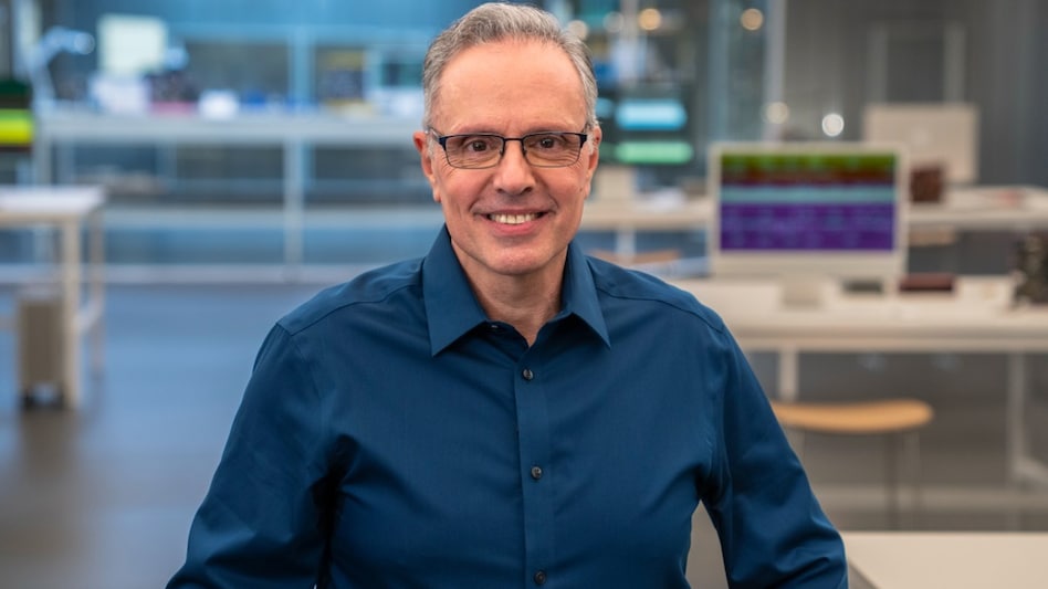 Johny Srouji appointed as chief hardware officer at Apple. Johny Srouji appointed as chief hardware officer at Apple.