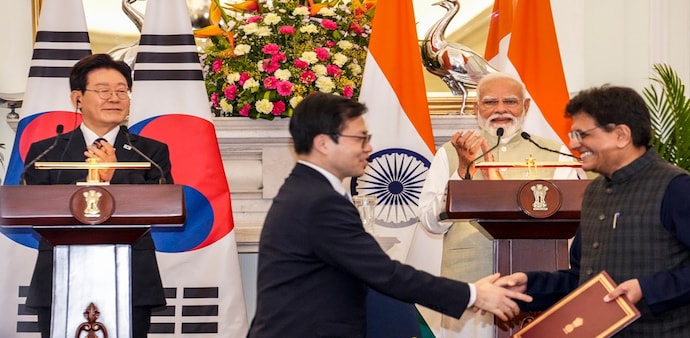 India-Korea pledged to double their annual trade India-Korea pledged to double their annual trade