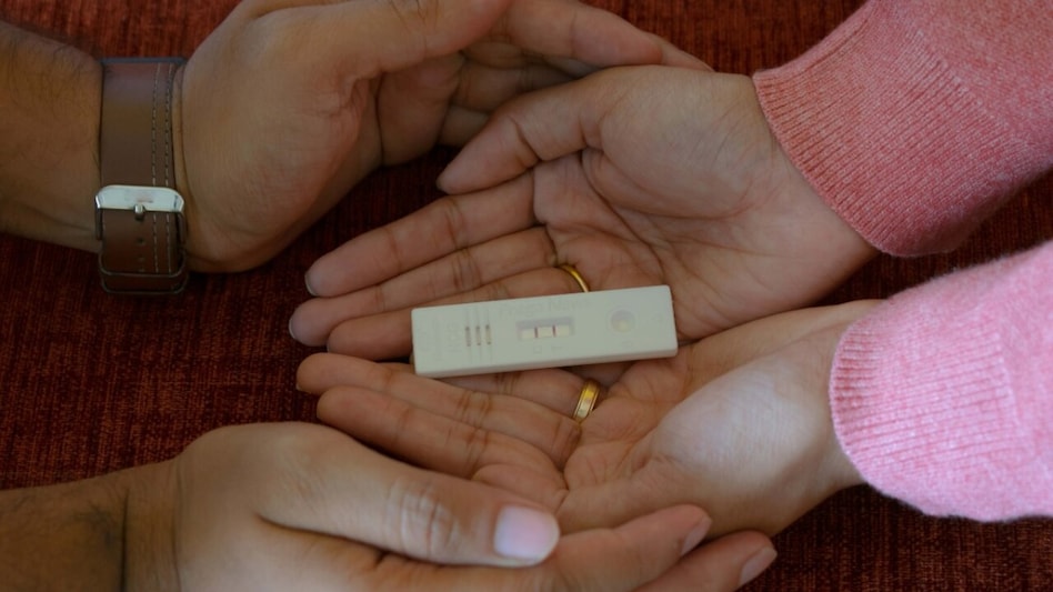 Most comprehensive health insurance plans today offer maternity benefits, but these are typically subject to a waiting period, which can range from two to four years depending on the product. Most comprehensive health insurance plans today offer maternity benefits, but these are typically subject to a waiting period, which can range from two to four years depending on the product.