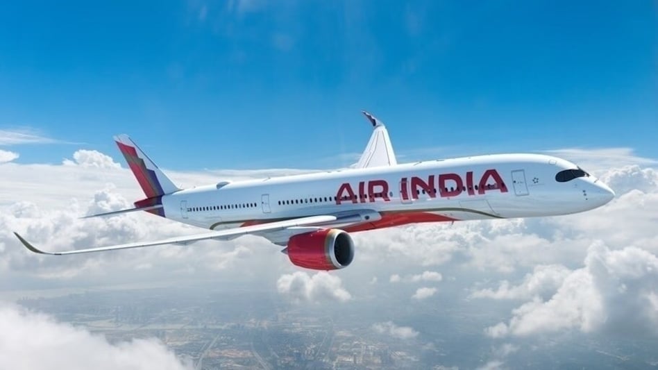 Singapore Airlines moves some employees into Air India, says report Singapore Airlines moves some employees into Air India, says report