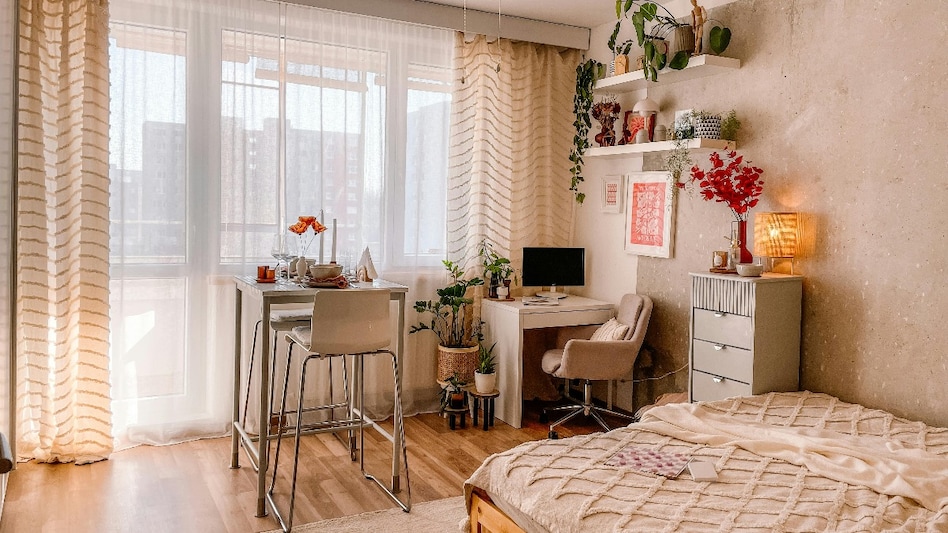 How much space can you buy in top Indian cities with nearly Rs 10 crore? How much space can you buy in top Indian cities with nearly Rs 10 crore?