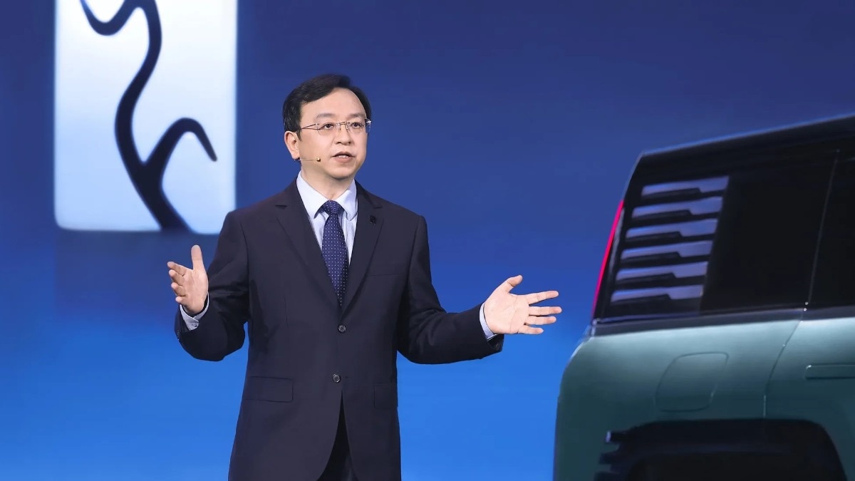 BYD CEO takes Beijing subway to auto show, video goes viral. Watch