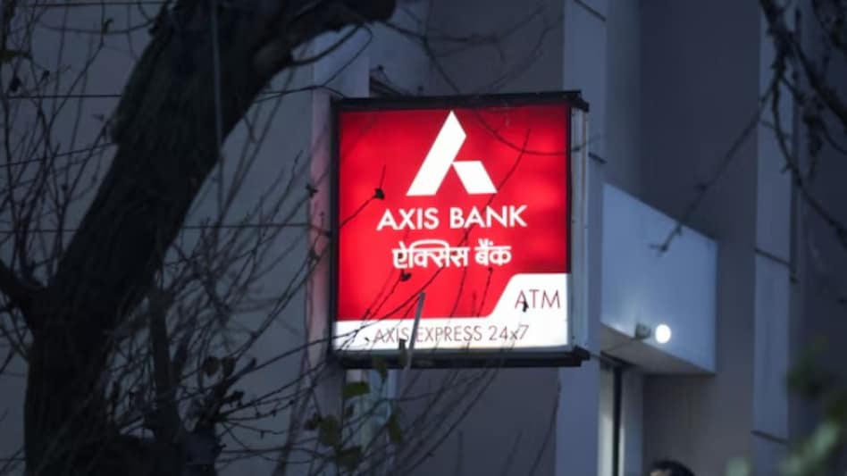 Axis Bank's headcount fell by 3,000 in FY26 due to technological push Axis Bank's headcount fell by 3,000 in FY26 due to technological push