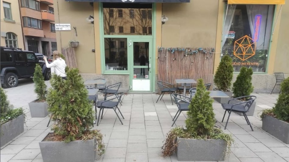 AI Takes the Helm: Andon Cafe's Robotic Manager Mona Revolutionizes Coffee Culture in Stockholm