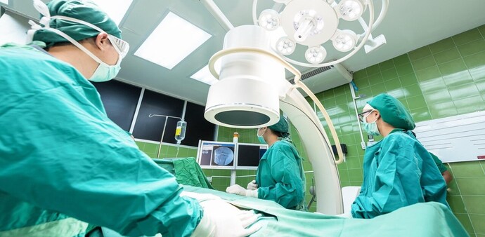 The survey shows an increase in the use of public healthcare facilities. In rural areas, the share of outpatient care in public facilities rose from 28% in 2014 to 35% in 2025. The survey shows an increase in the use of public healthcare facilities. In rural areas, the share of outpatient care in public facilities rose from 28% in 2014 to 35% in 2025.