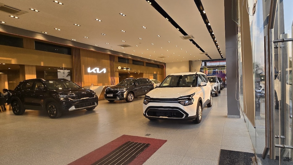 Kia’s mid-size SUV (sport utility vehicle) Seltos and compact SUV Sonet crossed the 10,000-unit mark during the month. Kia’s mid-size SUV (sport utility vehicle) Seltos and compact SUV Sonet crossed the 10,000-unit mark during the month.