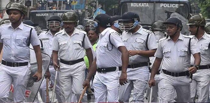 The Kolkata Police warned that any violation of the directive will result in legal action. The Kolkata Police warned that any violation of the directive will result in legal action.