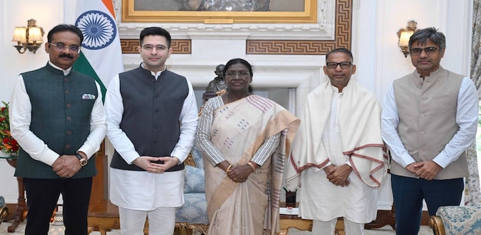Raghav Chadha meets President, trains guns at AAP Raghav Chadha meets President, trains guns at AAP