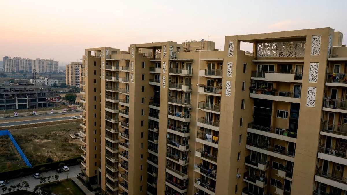 The Greater Noida Authority approved a ₹6,048 crore FY27 budget and a 37-km road linking Greater Noida to the Hapur bypass and Ganga Expressway.