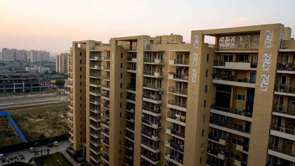 The Greater Noida Authority approved a ₹6,048 crore FY27 budget and a 37-km road linking Greater Noida to the Hapur bypass and Ganga Expressway. The Greater Noida Authority approved a ₹6,048 crore FY27 budget and a 37-km road linking Greater Noida to the Hapur bypass and Ganga Expressway.