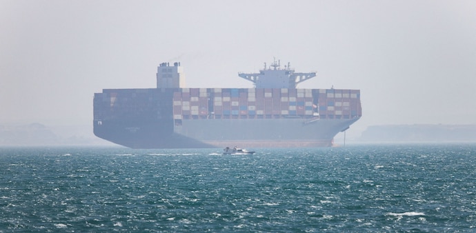 Iran says it is prepared to provide aid to ships stranded in Hormuz Iran says it is prepared to provide aid to ships stranded in Hormuz