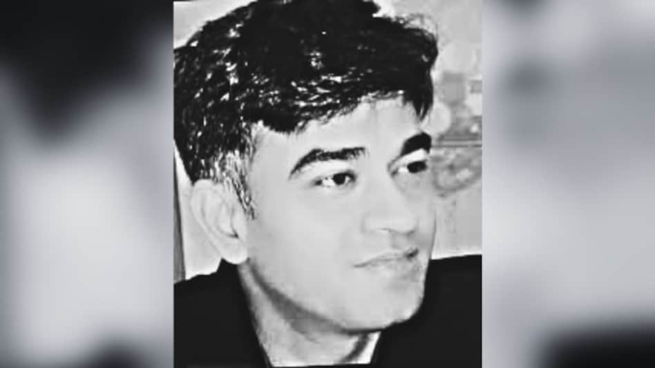 Suvendu Adhikari's trusted aide: the Air Force veteran shot dead in North 24 Parganas Suvendu Adhikari's trusted aide: the Air Force veteran shot dead in North 24 Parganas