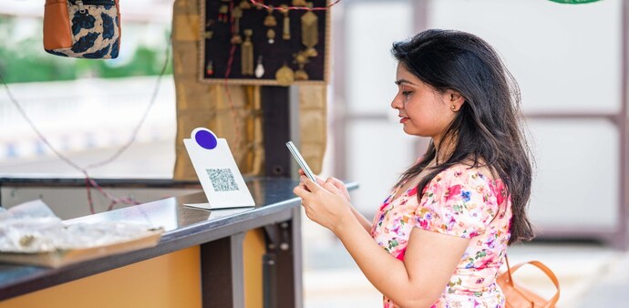 Stablecoins are the fastest-growing digital money segment, with market value rising from $50 billion in 2021 to over $300 billion by April 2026. Stablecoins are the fastest-growing digital money segment, with market value rising from $50 billion in 2021 to over $300 billion by April 2026.