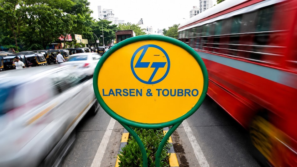 The company is looking at build-to-suit arrangement, a tie up with both the server chip supplier, GPU supplier, as well as the end user. The company is looking at build-to-suit arrangement, a tie up with both the server chip supplier, GPU supplier, as well as the end user.