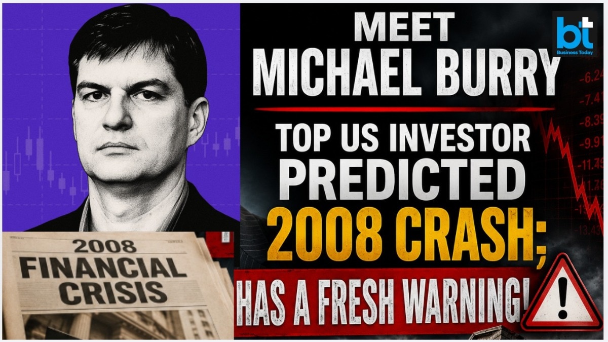 Burry compared the recent explosive growth of the Philadelphia Semiconductor Index (SOX) to the historic run-up right before tech stocks collapsed in March 2000. ((Pic: michael-burry.com and AI collage)