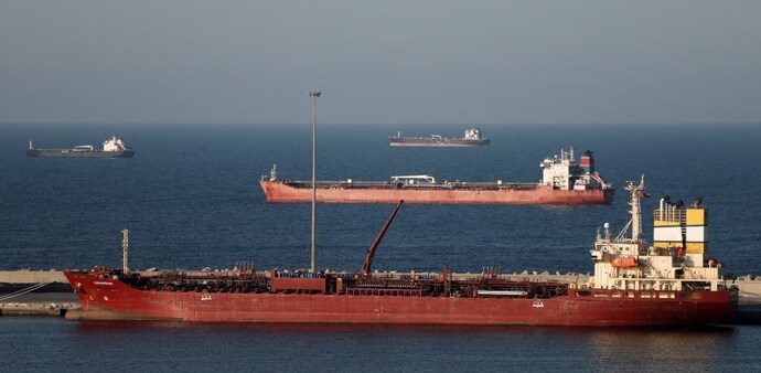 Hormuz blockade: Gulf, other nations finding new ways to continue trade Hormuz blockade: Gulf, other nations finding new ways to continue trade