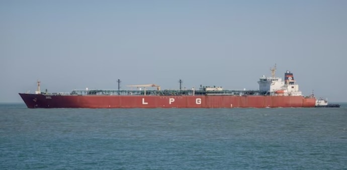 Amid Gulf tensions, two more LPG vessels cross Hormuz en route to India (Representational image) Amid Gulf tensions, two more LPG vessels cross Hormuz en route to India (Representational image)