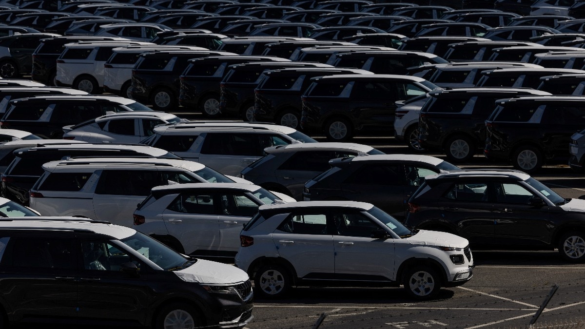 Passenger vehicles record highest-ever sales of 4.37 lakh units in April