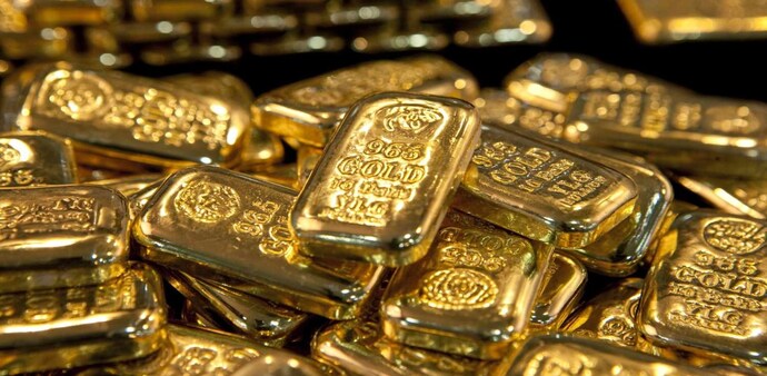 In addition, authorisation holders will now have to submit fortnightly performance reports certified by an independent chartered accountant detailing gold imports and exports undertaken under the scheme. In addition, authorisation holders will now have to submit fortnightly performance reports certified by an independent chartered accountant detailing gold imports and exports undertaken under the scheme.