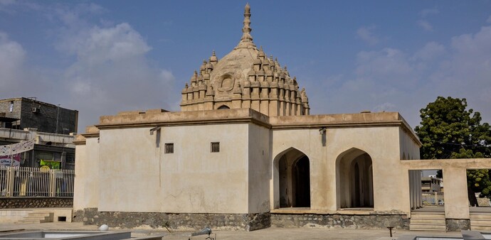 The Vishnu Temple is located in Bandar Abbas, a strategic port city along the Persian Gulf that historically served as a major trading hub connecting Persia, India, and the Arab world. The Vishnu Temple is located in Bandar Abbas, a strategic port city along the Persian Gulf that historically served as a major trading hub connecting Persia, India, and the Arab world.