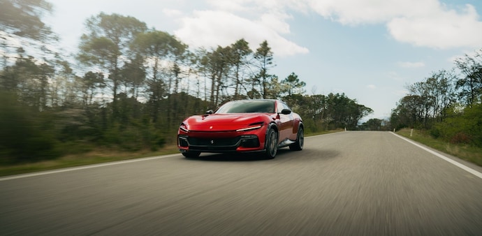 According to the report, Ferrari Purosangue’s price in India will come down from Rs 10.5 crore to an estimated Rs 7.59 crore, a price cut of Rs 2.91 crore. According to the report, Ferrari Purosangue’s price in India will come down from Rs 10.5 crore to an estimated Rs 7.59 crore, a price cut of Rs 2.91 crore.
