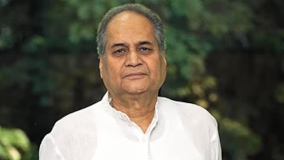 He was awarded India’s third-highest civilian honor, Padma Bhushan, in 2001 for his massive contributions to trade and industry. He was awarded India’s third-highest civilian honor, Padma Bhushan, in 2001 for his massive contributions to trade and industry.
