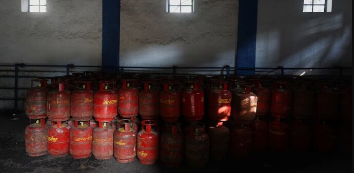 LPG, CNG, PNG prices on May 25: Check latest rates across major cities LPG, CNG, PNG prices on May 25: Check latest rates across major cities