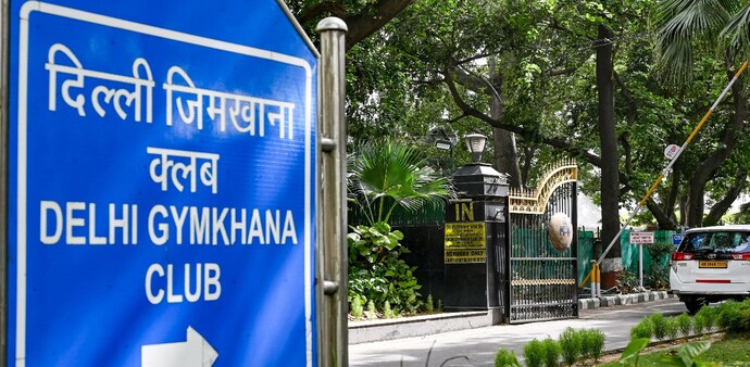 Solicitor General Tushar Mehta told the court that Clause 4 provided the framework under which the lease could be determined Solicitor General Tushar Mehta told the court that Clause 4 provided the framework under which the lease could be determined