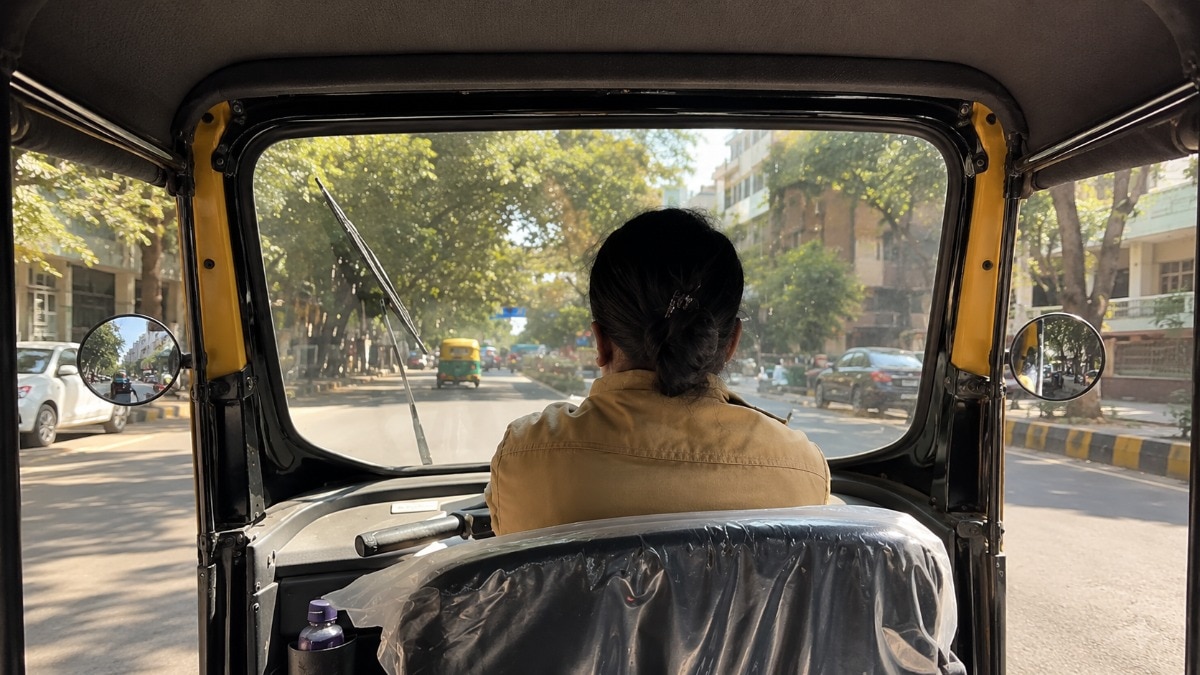 As the two spoke during the journey, Sinha asked her what made her choose auto driving as a profession.(AI generated image)