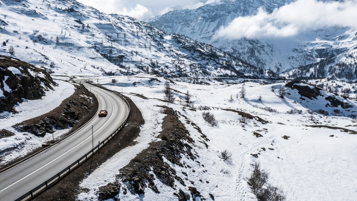 India's chaotic roads to the Swiss Alps: Survival guide for Indian drivers on foreign roads