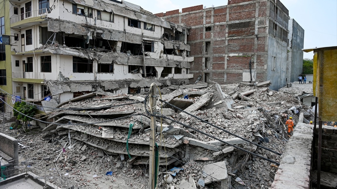 Saket building collapse: Delayed class likely saved many students