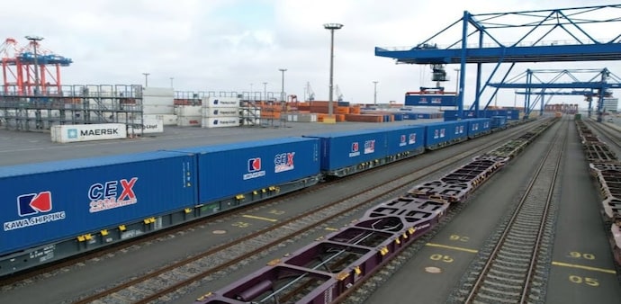 The Association of Container Train Operators (ACTO) has flagged container pendency that they said are adding to huge losses. (Representational photo) The Association of Container Train Operators (ACTO) has flagged container pendency that they said are adding to huge losses. (Representational photo)